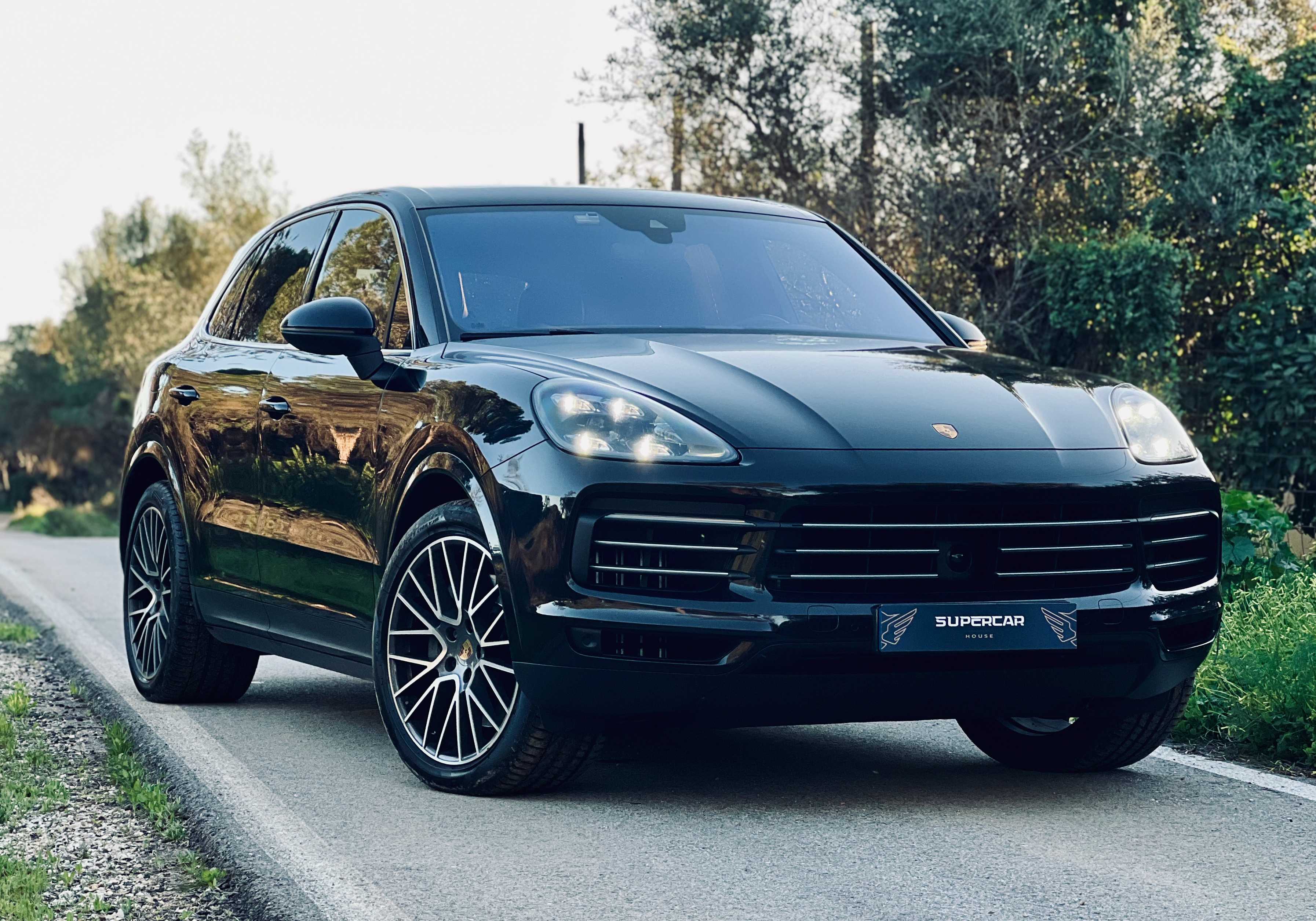 Porsche Cayenne S  2.9L twin-turbocharged V6